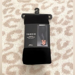 Torrid Premium Everyday Capri Leggings - Size 3